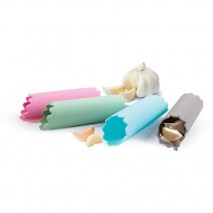 Avanti KW Silicone Garlic Peeler