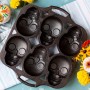 Lodge CI Skull Mini Cake Pan