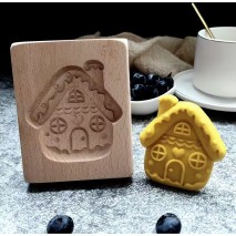 Wooden Cookie Mould GBread House
