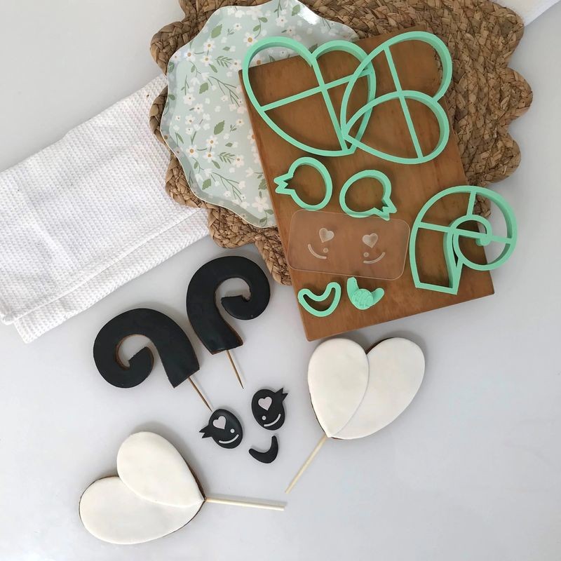 sweetp-bee-cake-cutter-set