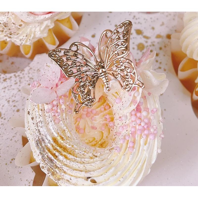 More Decos Arched Butterflies - Silver Pack of 10