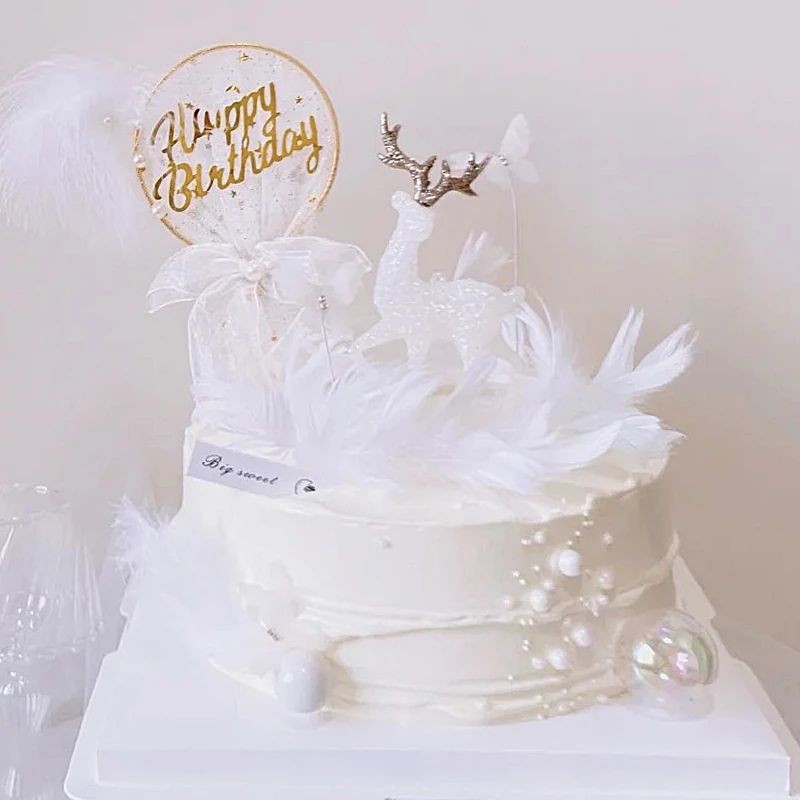 cake-topper-reindeer-white-with-gold-antlers