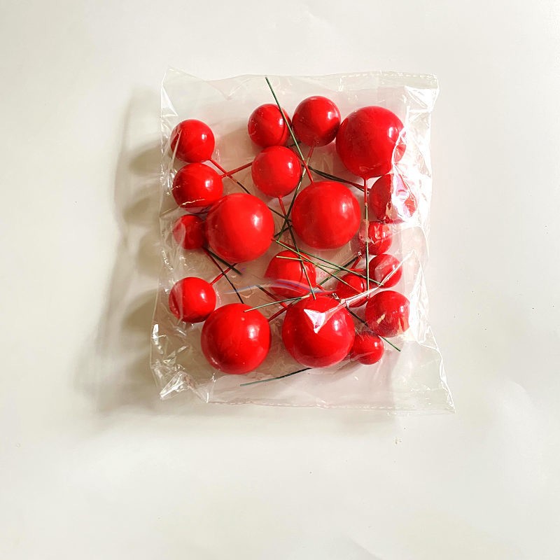 cake-topper-ball-set-assorted-sizes-red-20pcs