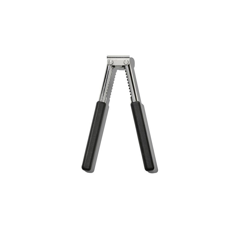 oxo-good-grips-seafood-nut-cracker