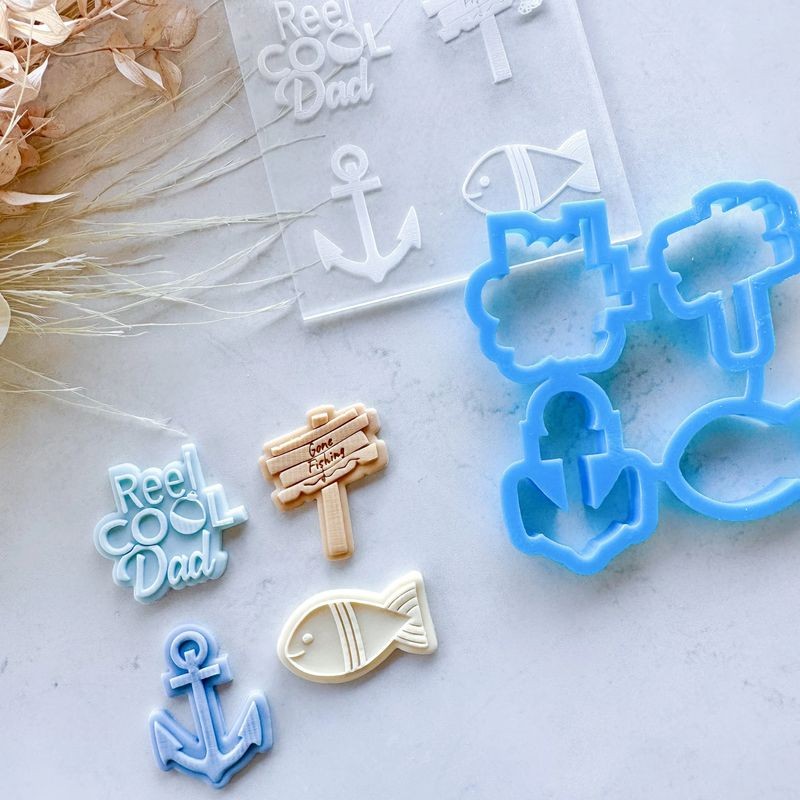 cake-sera-sera-reel-cool-dad-mini-toppers