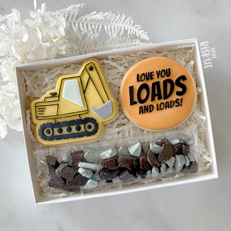 little-biskut-love-you-loads-and-loads-v2-debosser