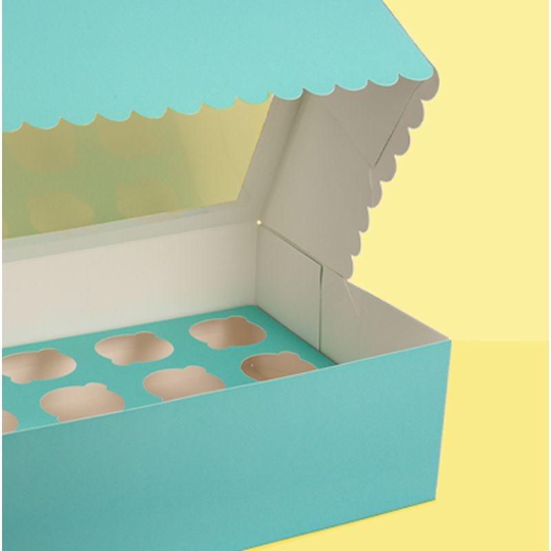 papyrus-co-tall-scalloped-cupcake-box-12-hole-blue