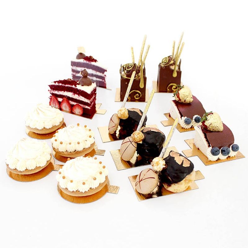 mondo-dessert-slip-board-tab-triangle-135mm-gold