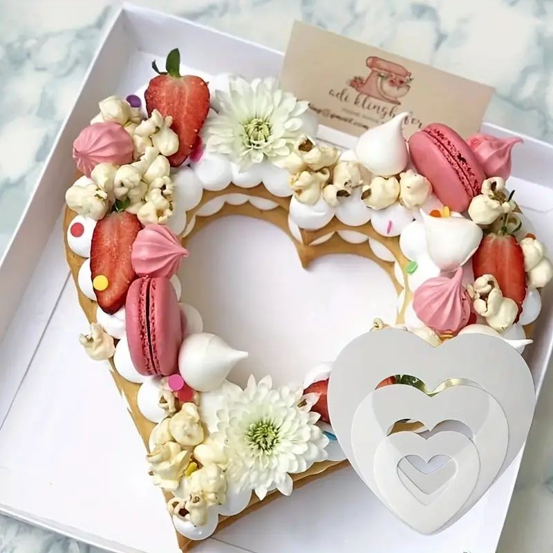 re-usable-cake-stencil-heart-30-5cm