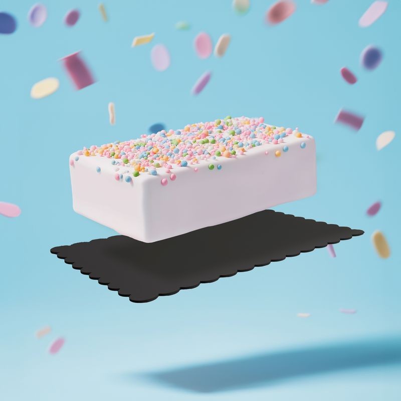 papyrus-rectangle-dual-colour-scalloped-cake-board-white-black-14x10inch