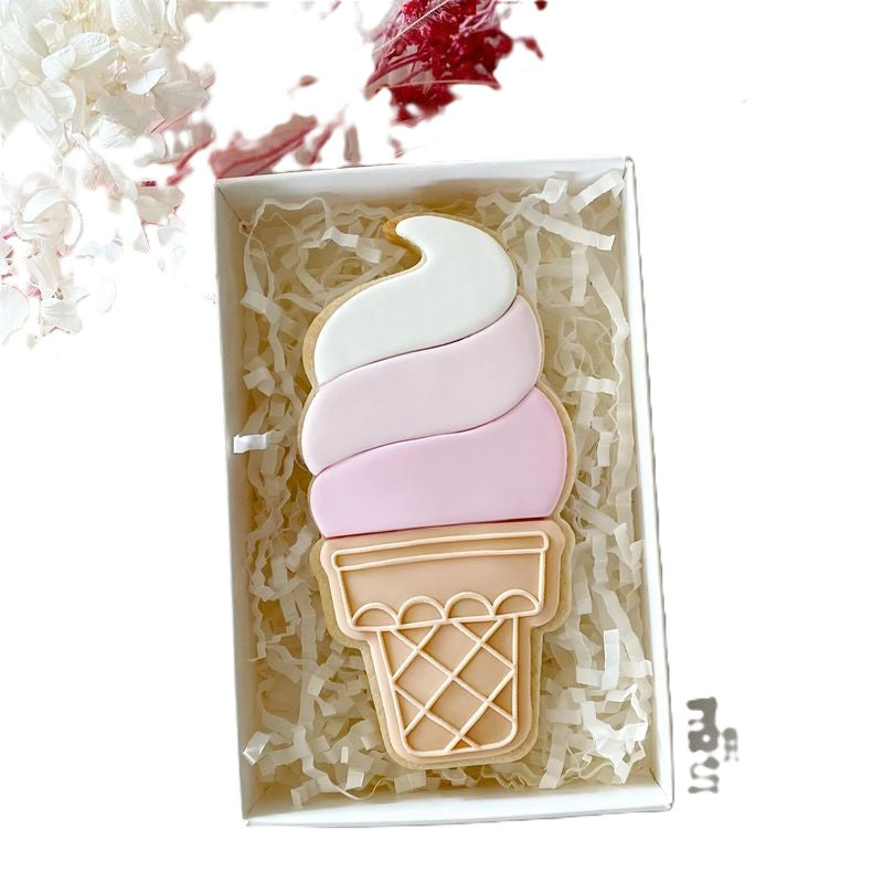 Little Biskut Ice Cream Cutter and Debosser Set