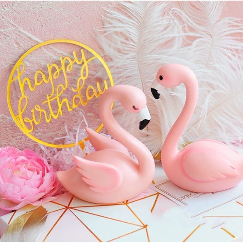 pink-flamingo-cake-topper-open-eye