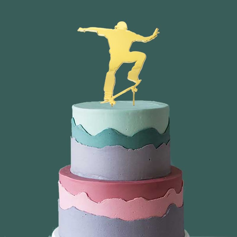 sugar-crafty-cake-topper-skater-gold