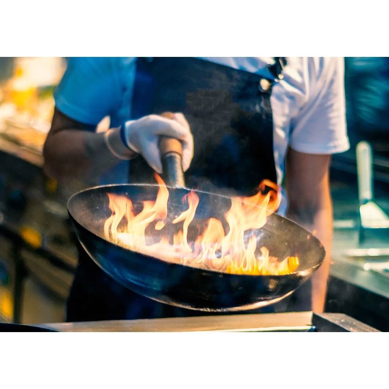 chef-inox-asian-wok-iron-with-wood-handle-30cm
