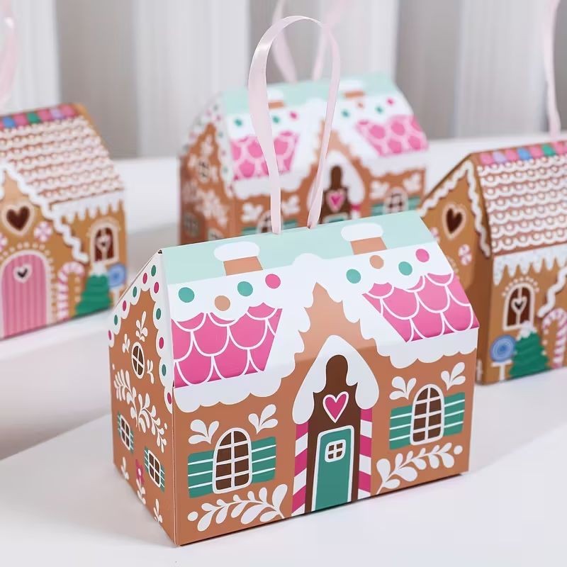 gingerbread-house-treat-box-pink-tones-13x7x10-5cm
