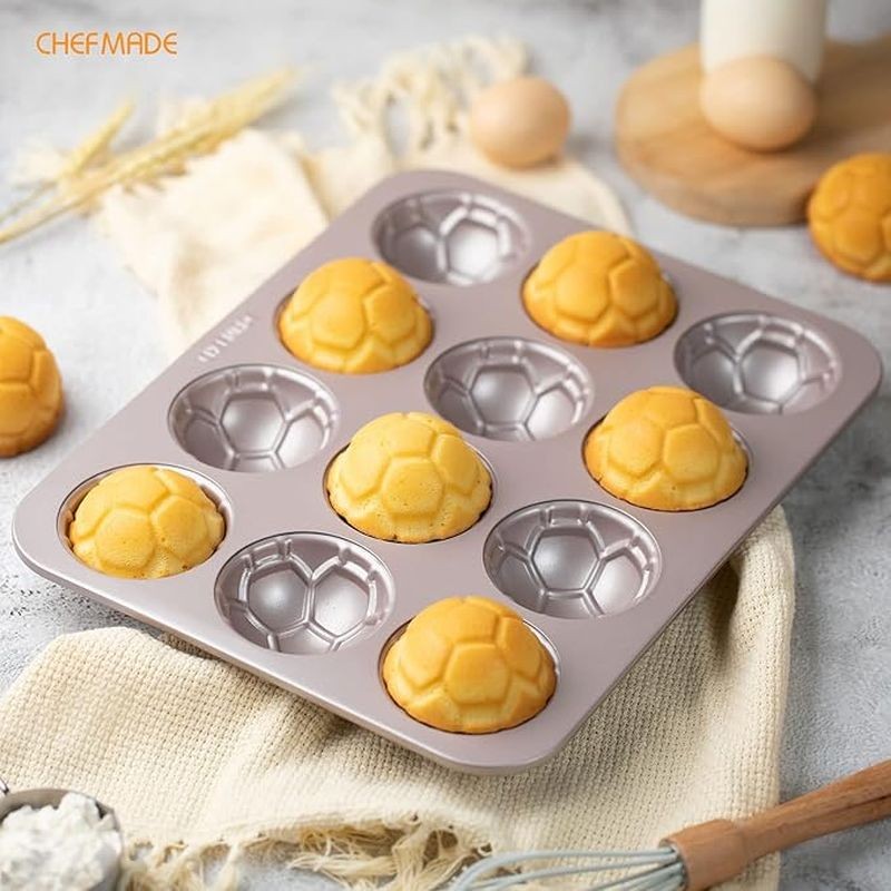 chefmade-soccer-football-cake-pan-12-cup