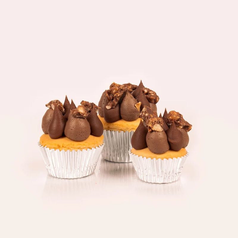 Loyal Foil Baking Cups - Silver - Medium